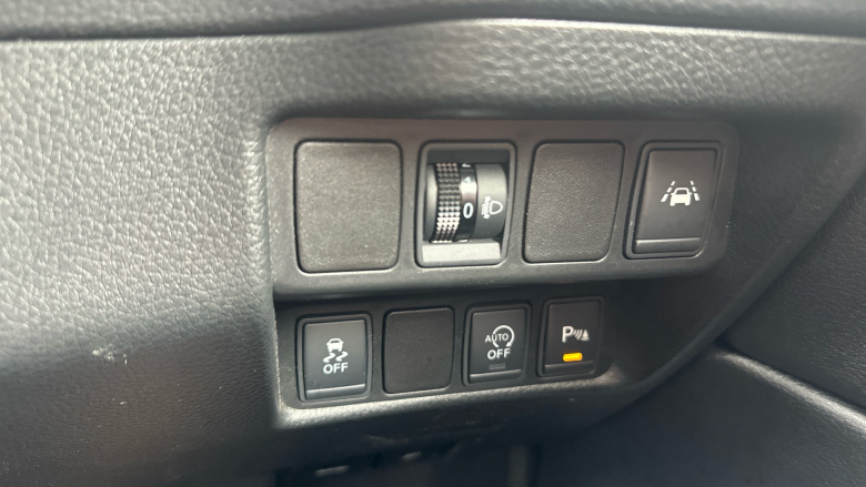 Nissan Qashqai 1.5 dCi Acenta Premium 5dr Diesel Hatchback